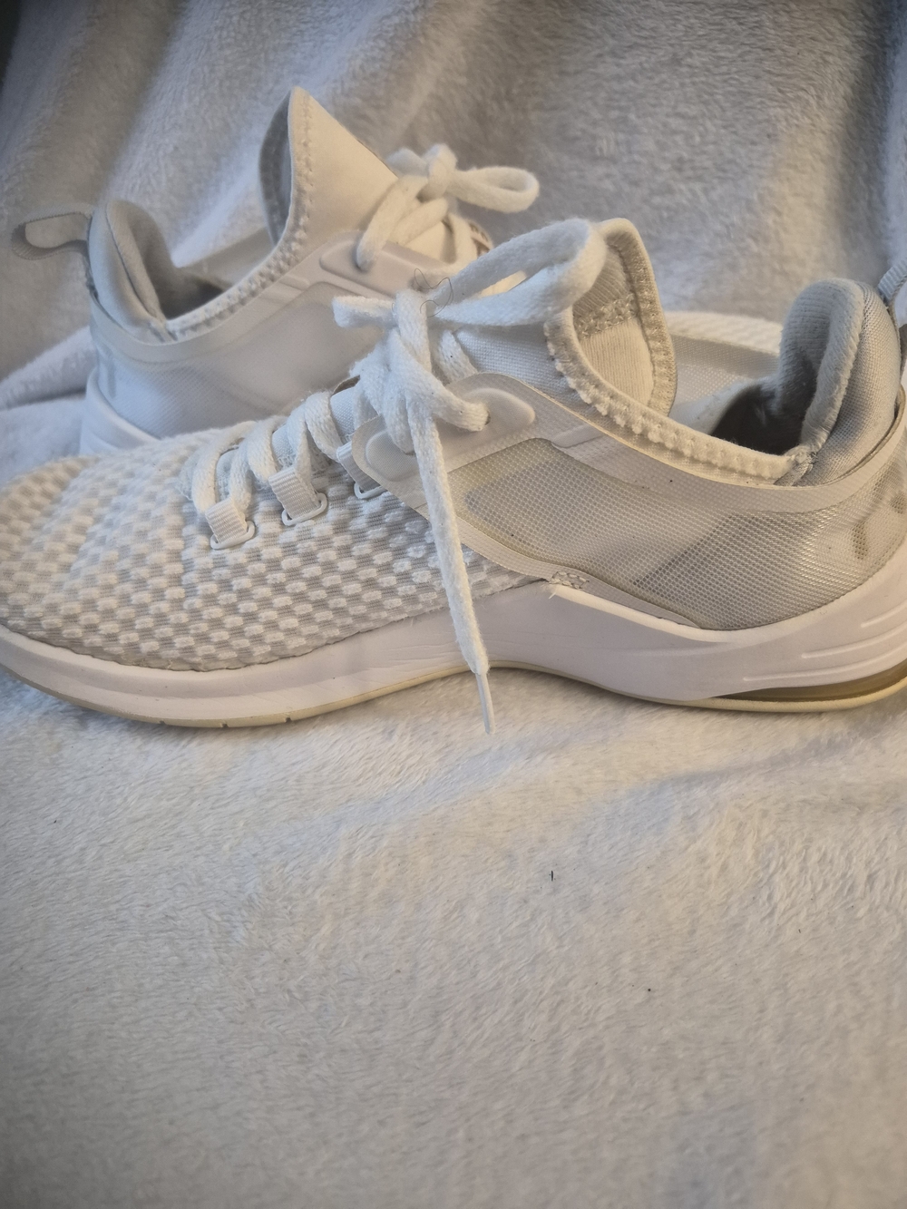 White Nike Knit Low-Top Athletic Sneakers